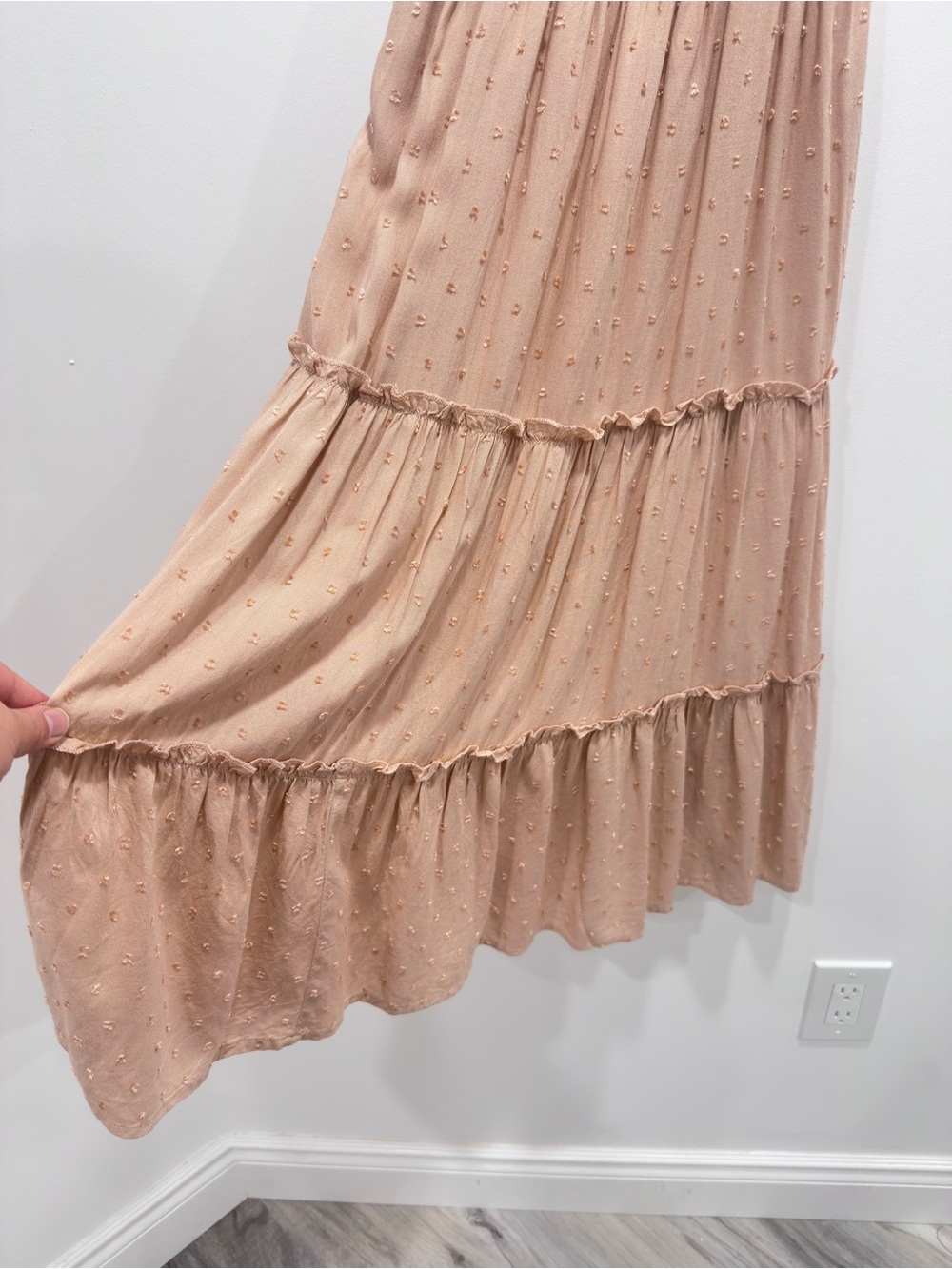 Sim & Sam Dusty Pink Swiss Dot Smocked Tiered Maxi Dress Size S⁠ - Picture 4 of 9